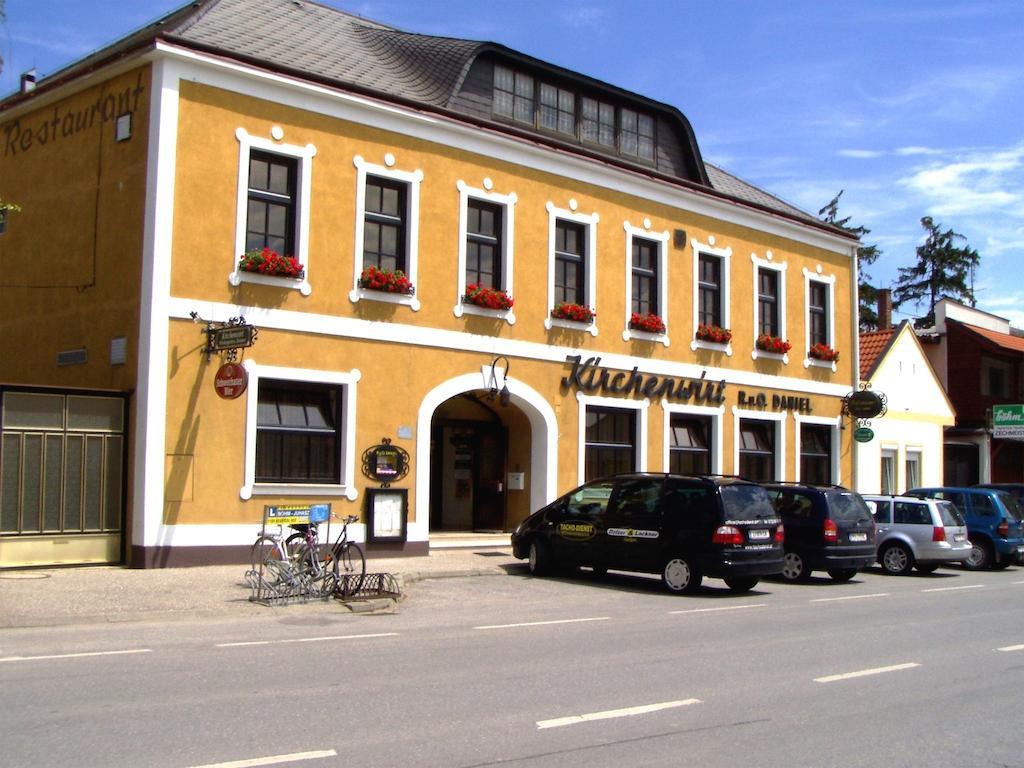 Weinhotel Kirchenwirt ゴルス エクステリア 写真